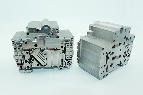 精密金型部品のカスタマイズ