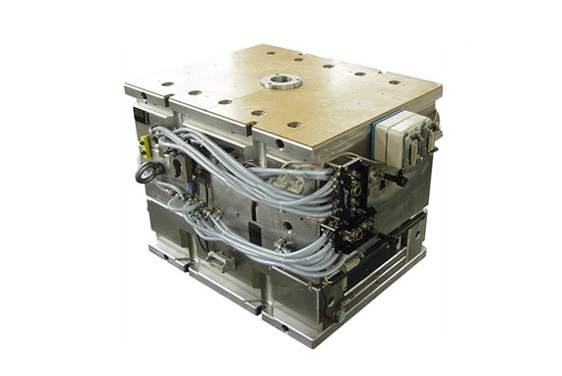 プラスチック金型