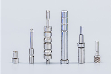 精密スタンピングダイ部品10